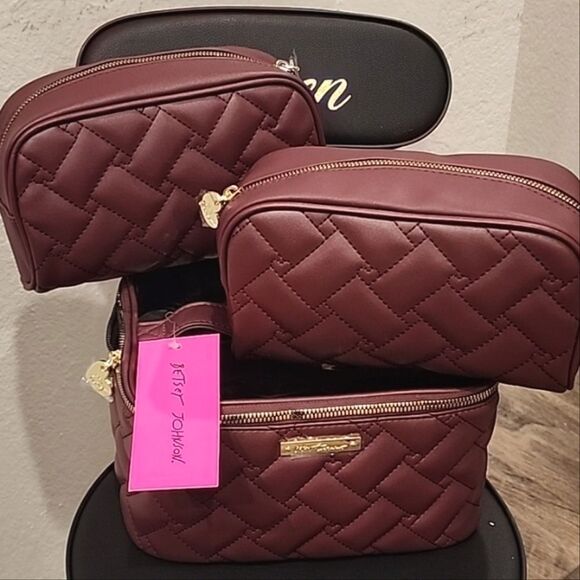 Betsey Johnson 3-Piece Nested Topset Cosmetic Case - Picture 3 of 12